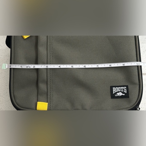 ✨NWT✨ Roots: Lunch Bag - Picture 7 of 9